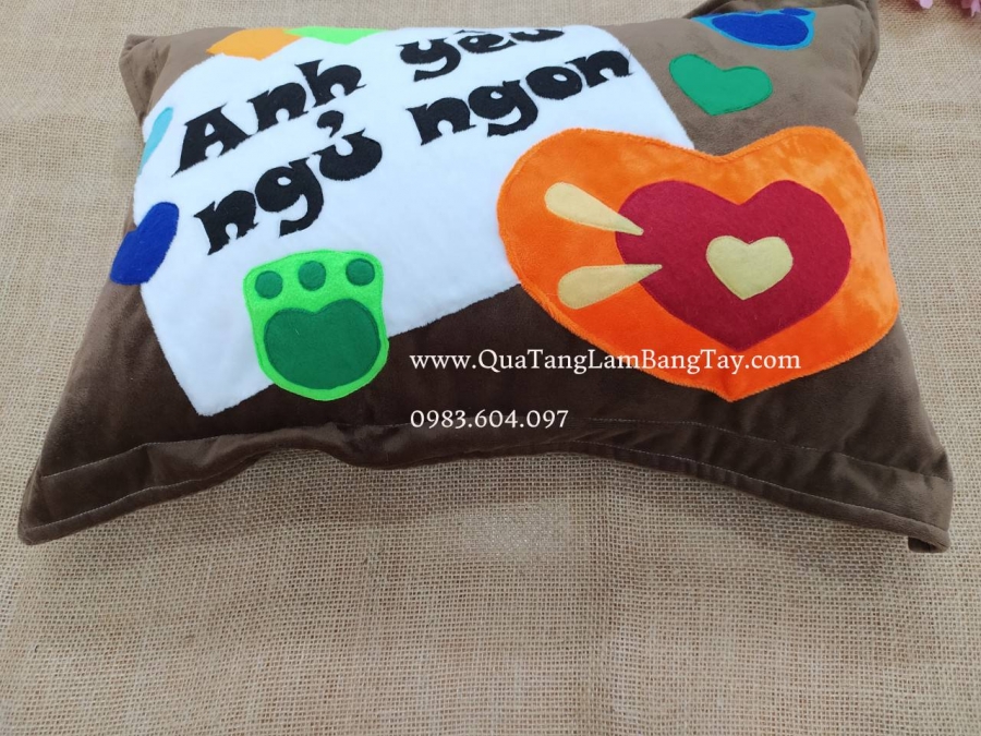 gối handmade anh yêu ngủ ngon
